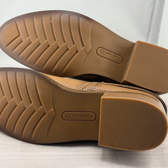 BareTraps Tan Ankle Booties Comfortable Stylish Design - Picture 6 of 7